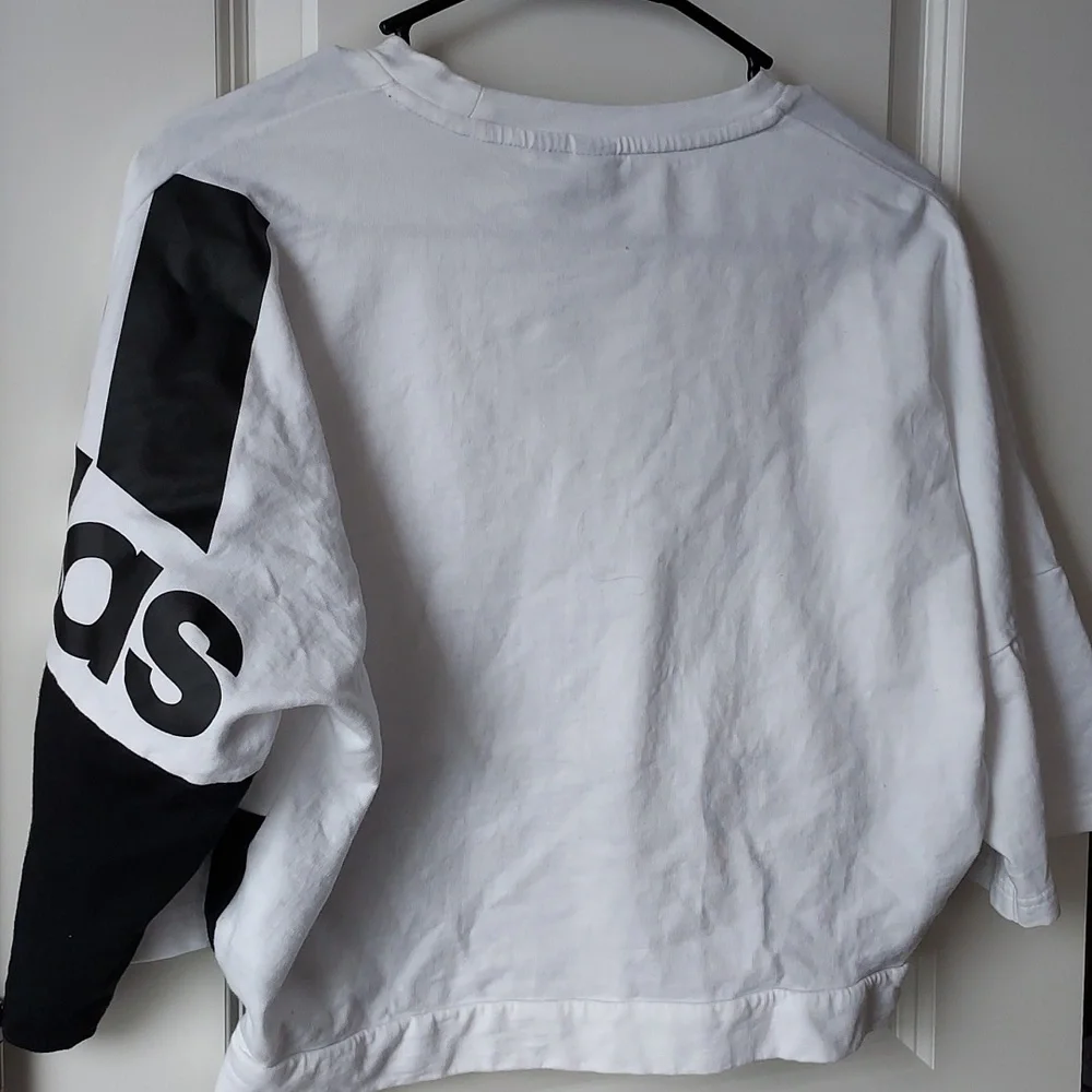 Adidas us 5 black/white workout top/sweatshirt - Picture 8 of 10